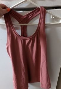 Lululemon tank size 6